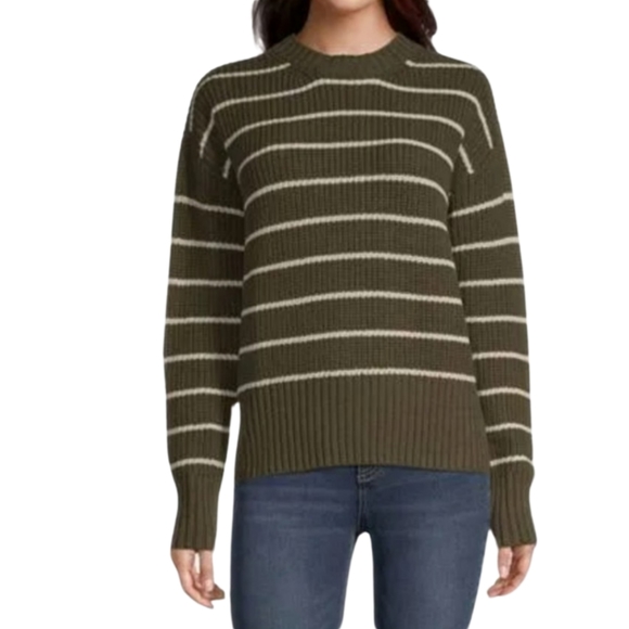 a.n.a Sweaters - 🎉HP🎉 Olive green sweater